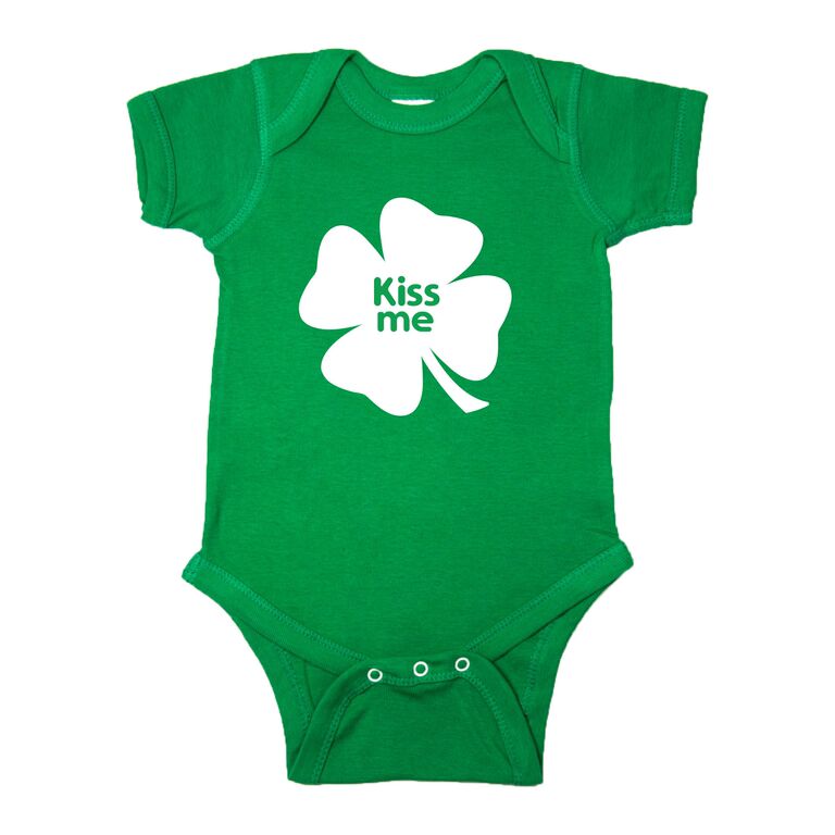 St. Patrick's Day Kiss Me Clover Short Sleeve Baby Infant Bodysuit